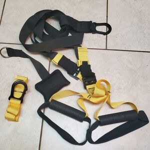 Like New Yellow Jacket Suspension Trainer Kit